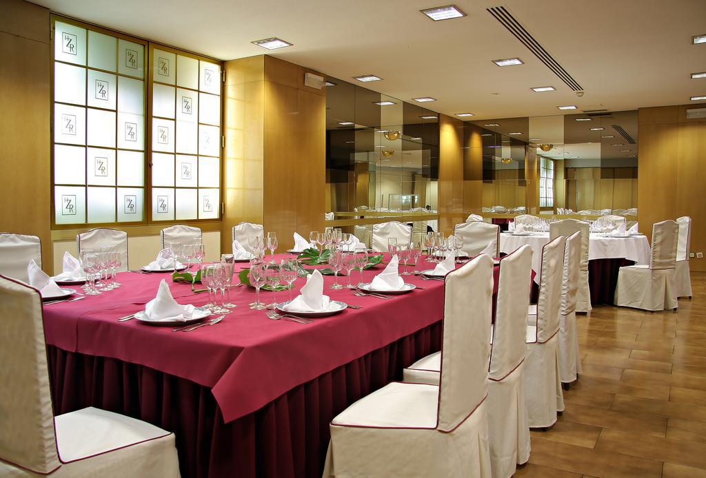 B&B Hotel Zaragoza Royal Екстериор снимка