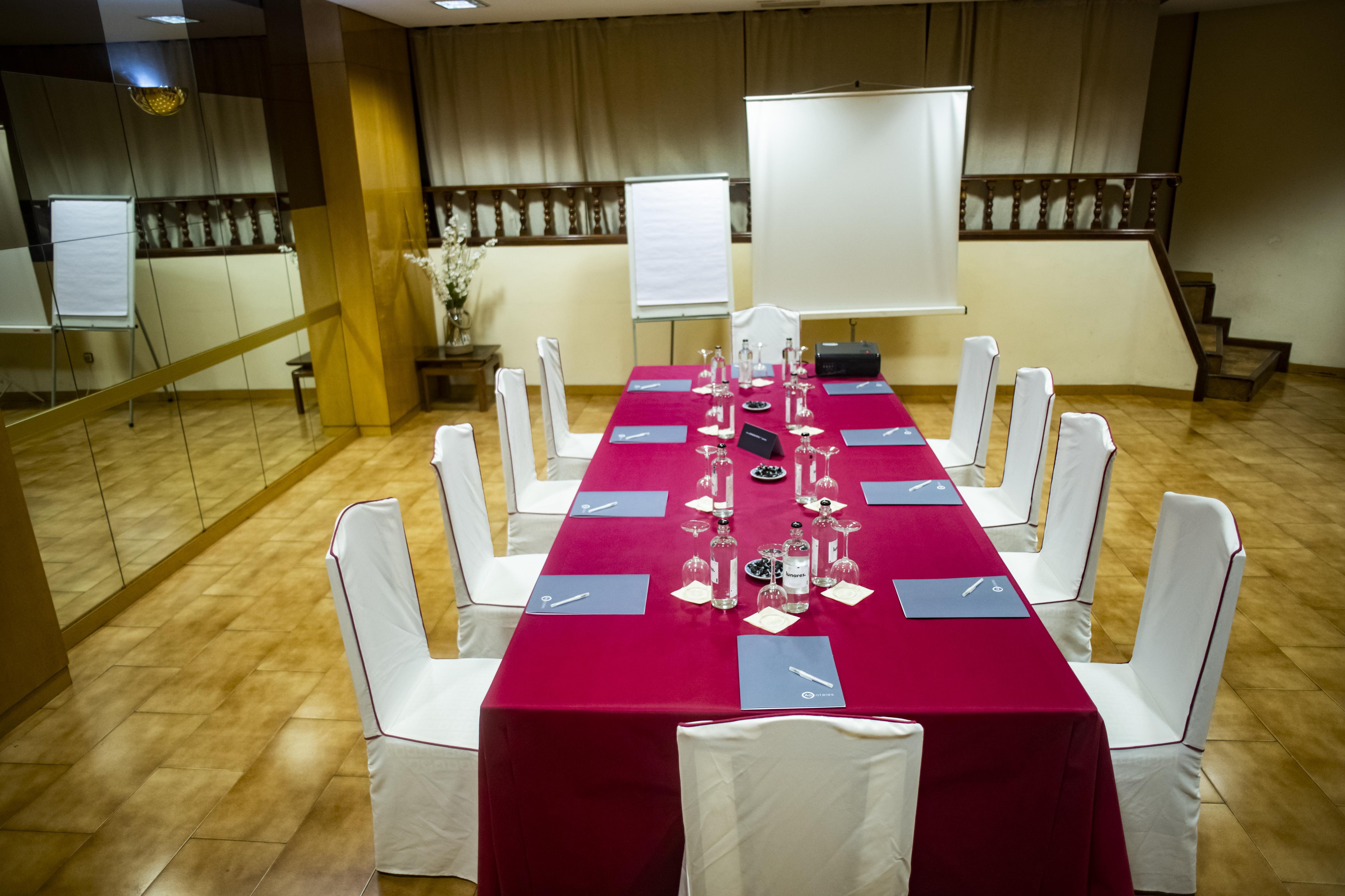 B&B Hotel Zaragoza Royal Екстериор снимка
