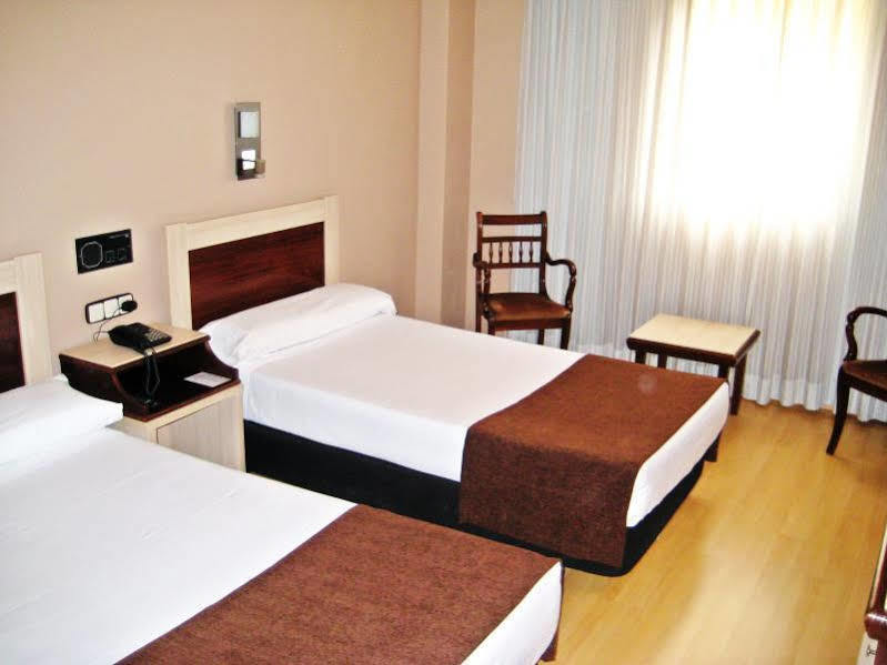 B&B Hotel Zaragoza Royal Екстериор снимка